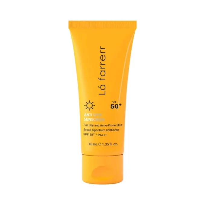 ضد افتاب و ضد لک بی رنگ لافارر SPF50 پوست چرب و مستعد اکنه